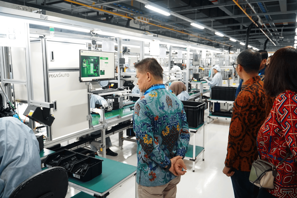 kolaborasi-telkomsel-dan-pt-pegaunihan-technology-indonesia_tpyg-1200x800.png